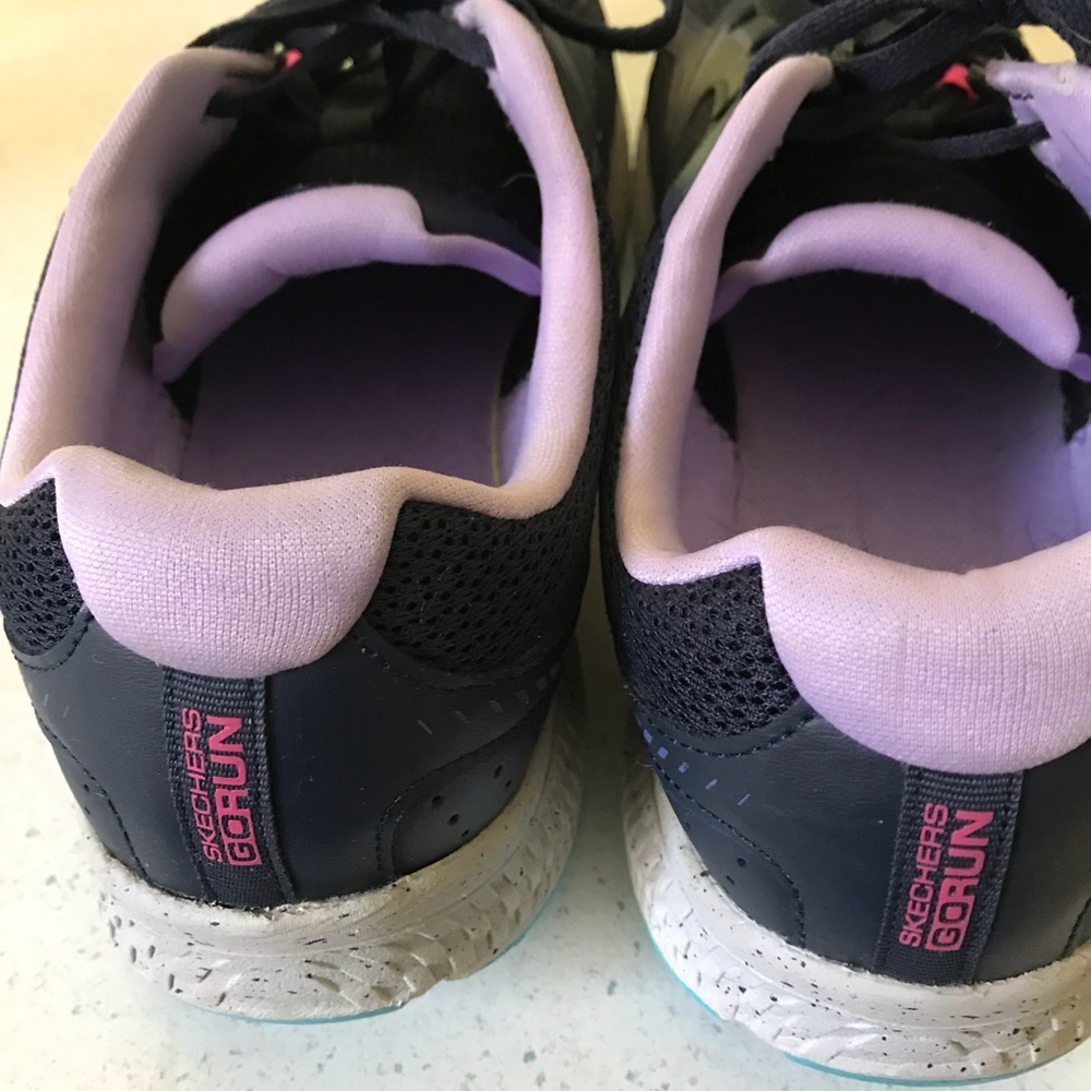SOLD!!    Women’s Blue Skechers Go Run Consistent Size 11 - Picture 6 of 14